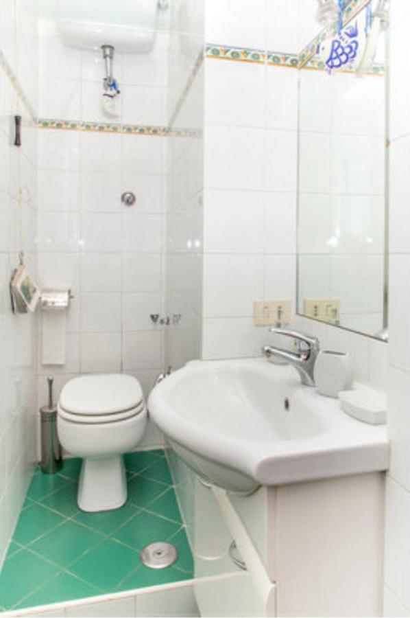 Charming Near The Colosseum In 45 M² With Balcony