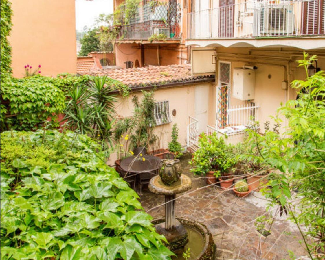 Charming Near The Colosseum In 45 M² With Balcony Apartment *